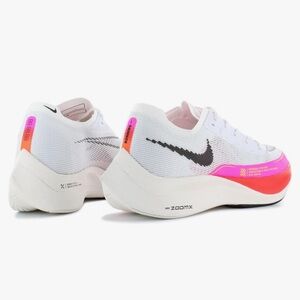 Nike Vaporfly Road Racing Shoe-Gently Worn